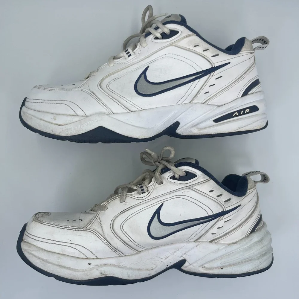 Nike Air Monarch IV Walking Shoes Men's Size 9.5W White Leather Athletic Sneaker